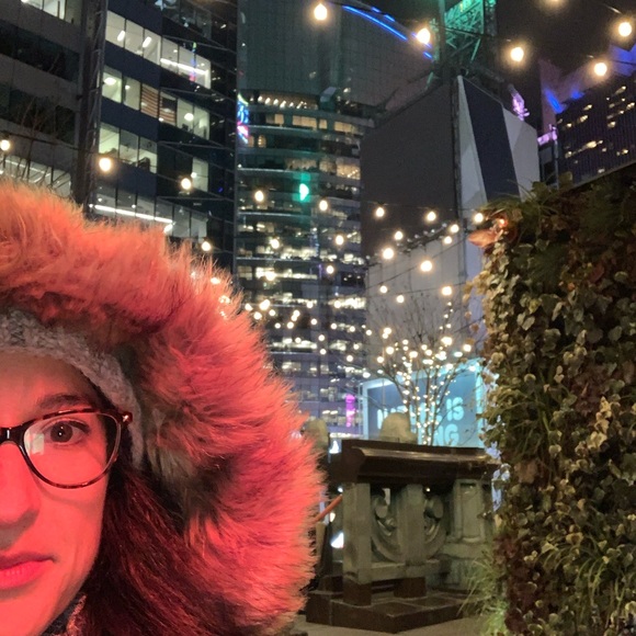 Meet your Posher, Kristen - Picture 2 of 2